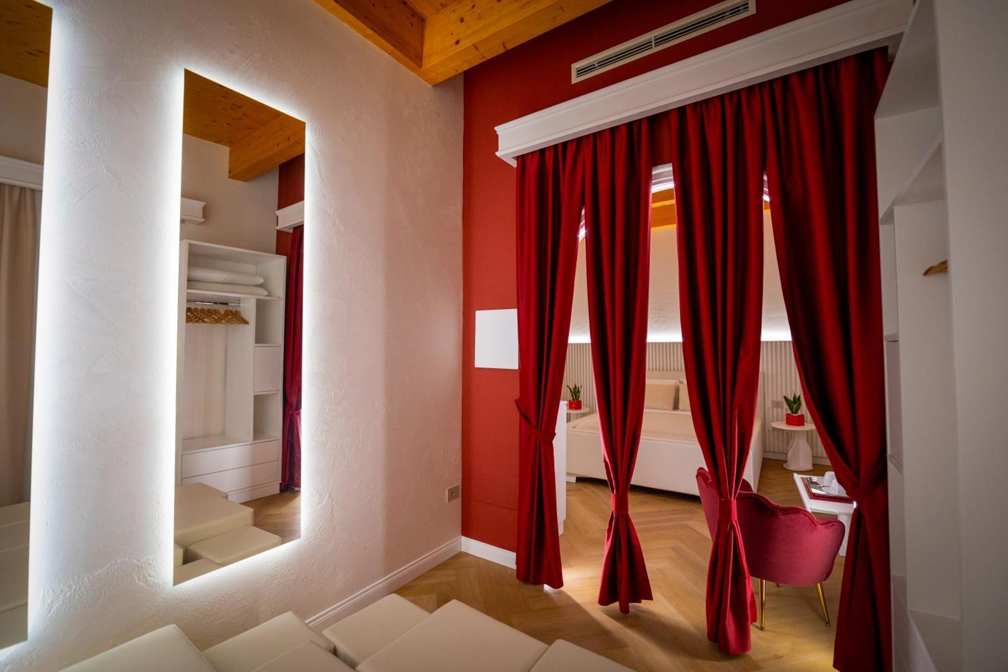 La Divina - Free Parking - Bed and Breakfast Tropea Eksteriør billede