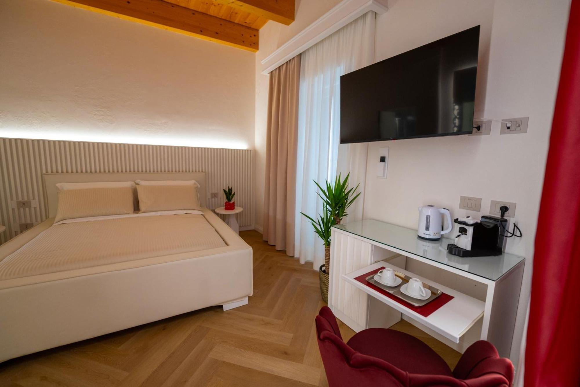 La Divina - Free Parking - Bed and Breakfast Tropea Eksteriør billede