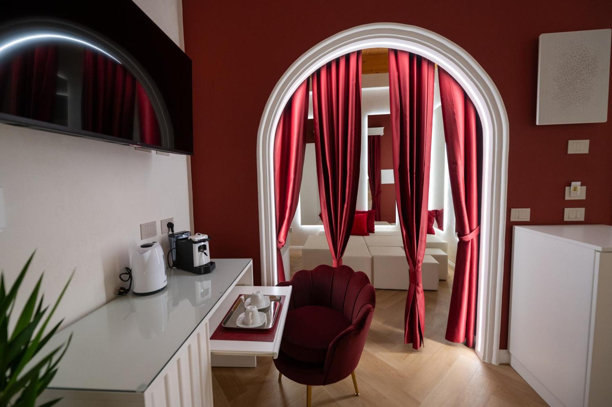 La Divina - Free Parking - Bed and Breakfast Tropea Eksteriør billede