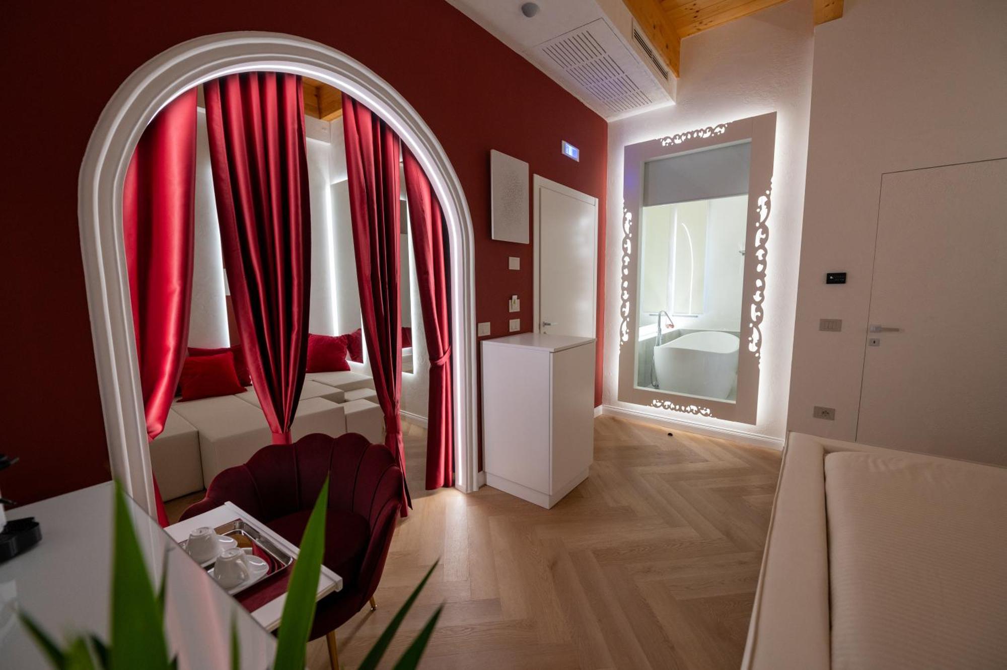 La Divina - Free Parking - Bed and Breakfast Tropea Eksteriør billede