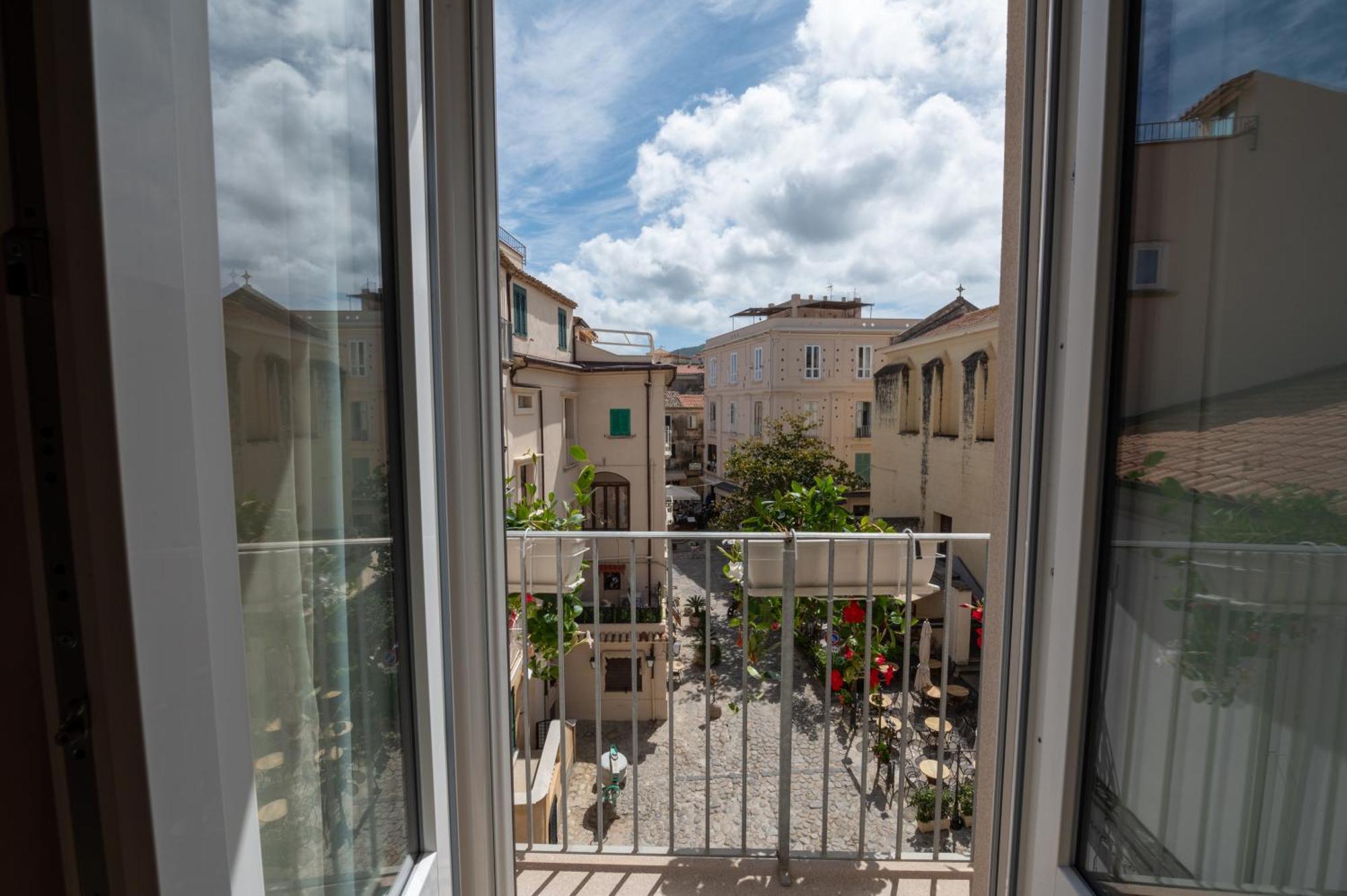 La Divina - Free Parking - Bed and Breakfast Tropea Eksteriør billede