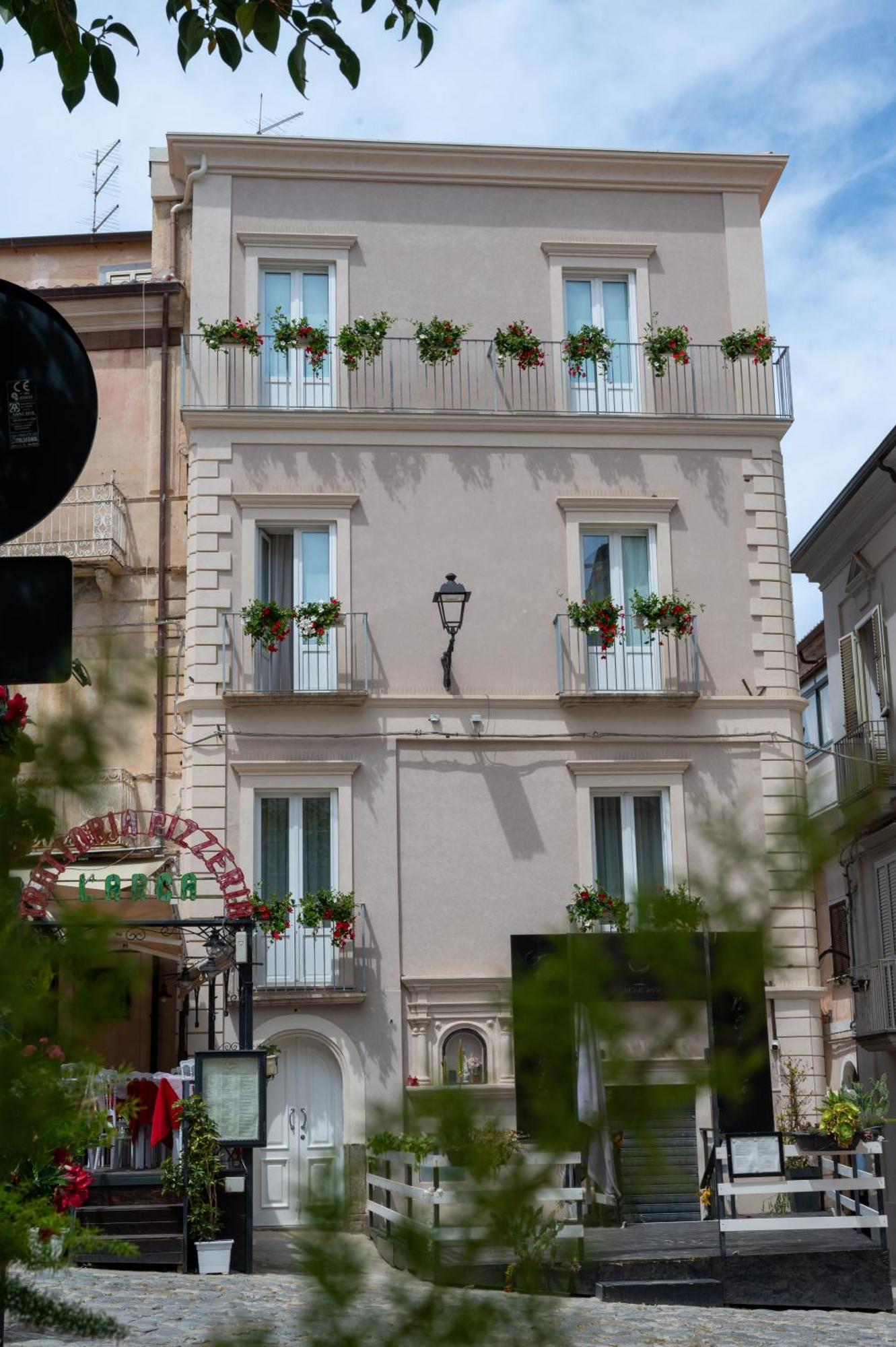 La Divina - Free Parking - Bed and Breakfast Tropea Eksteriør billede